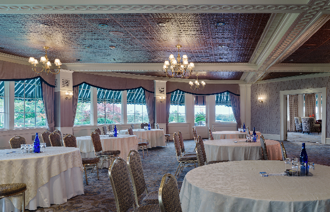 Indoor banquet setting